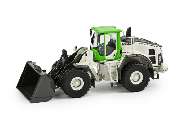 Volvo L180H shovel